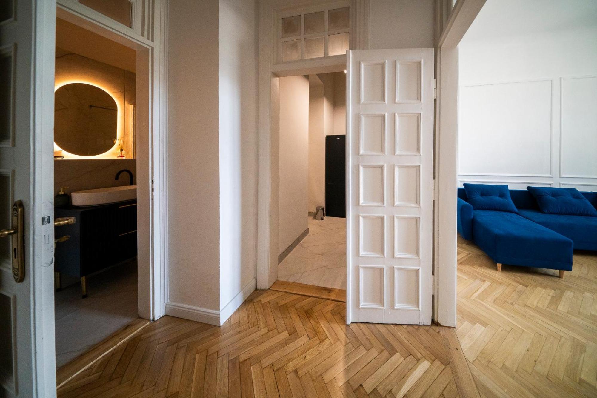 Budapest Riverfront Suite Exterior photo